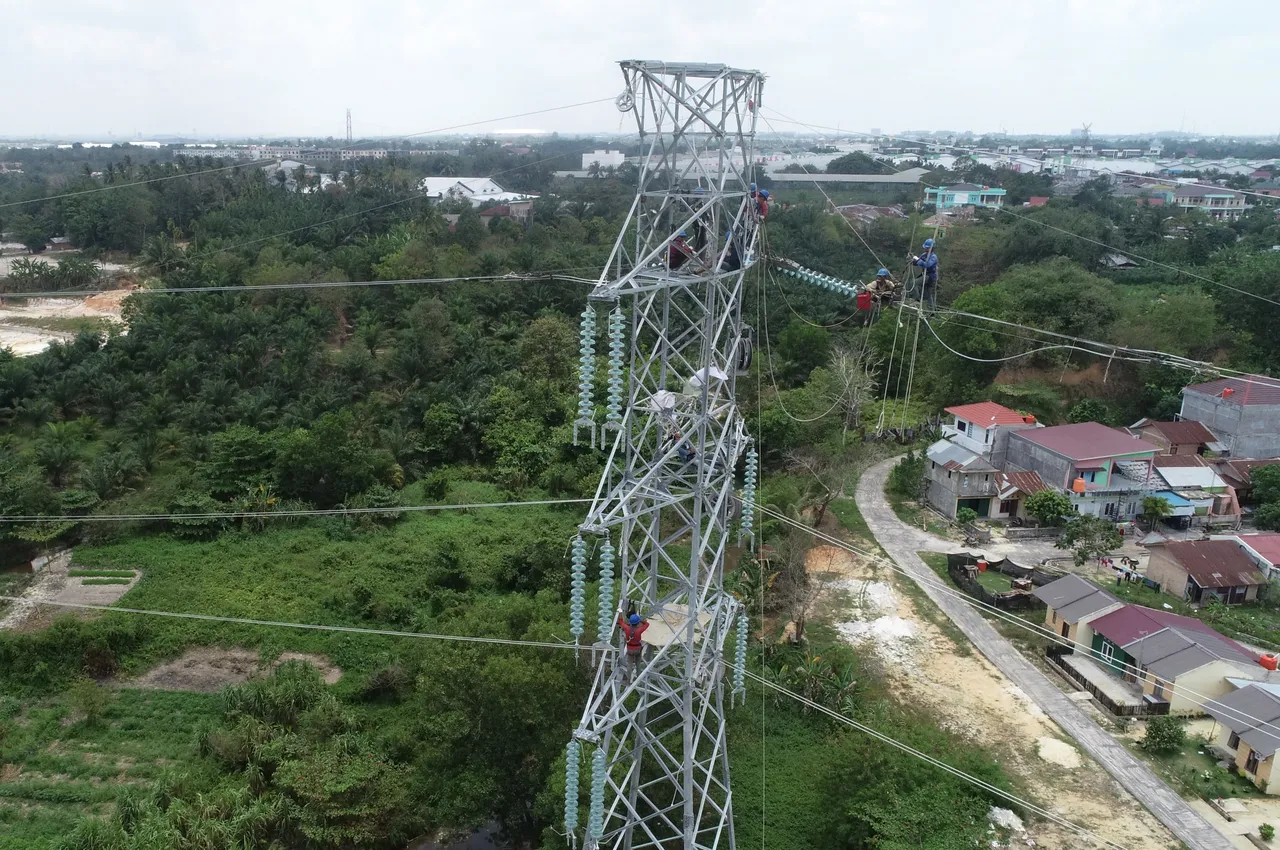 High voltage transmission line towers