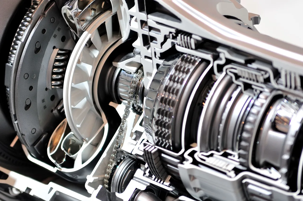 Electrical and mechanical gearbox equipment