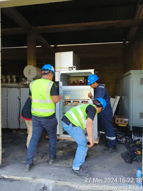 Perakitan switchgear tegangan tinggi