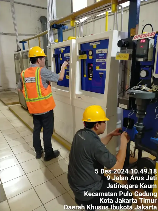 Pemasangan HMI dan PLC di Pulogadung